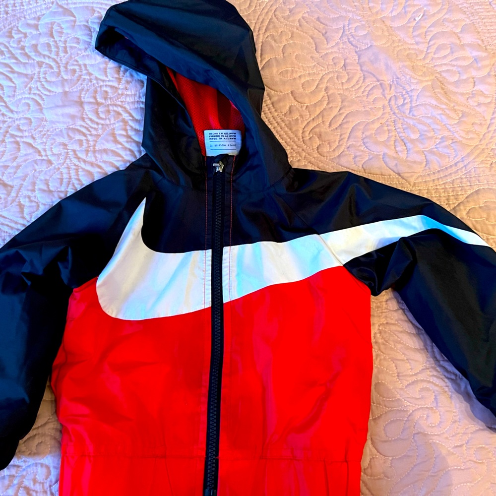 Nike windbreaker/rain coat. Size 2T toddler